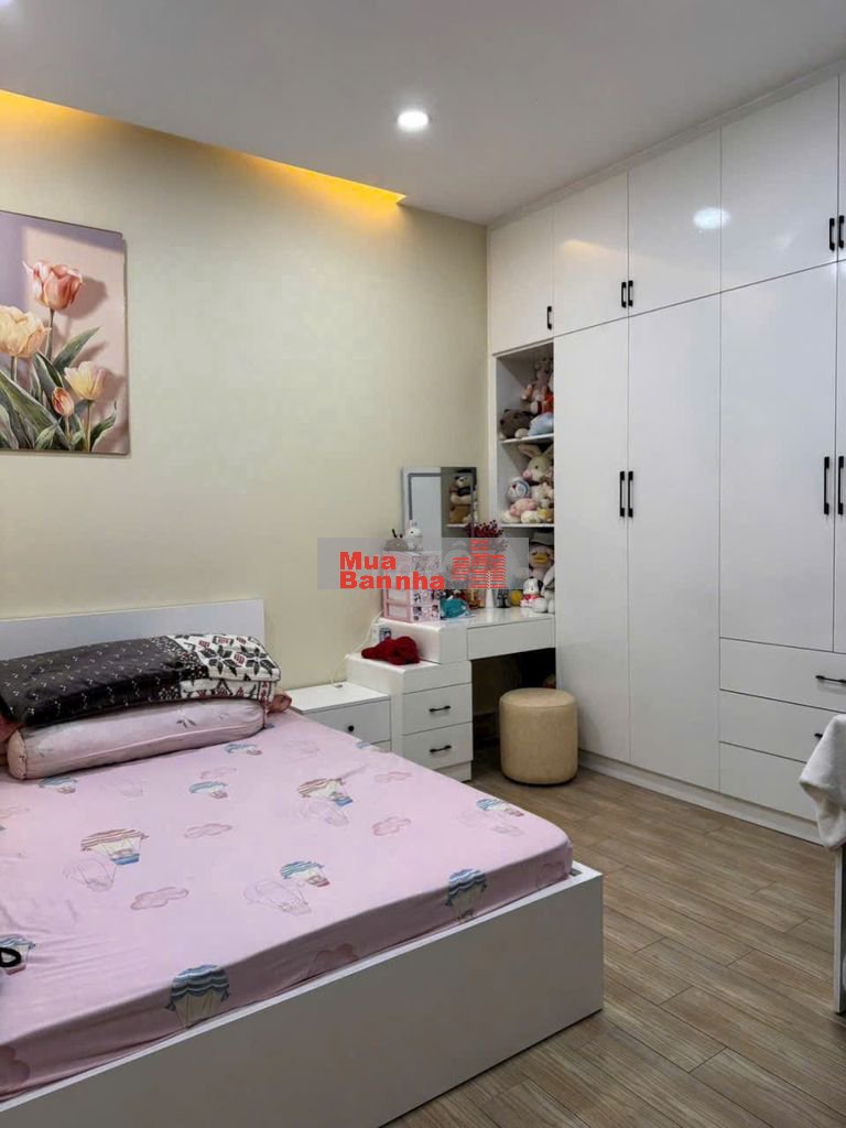 Nhà Chính Chủ Xây Ở - Mặt Tiền Đường 8M Xe Hơi Thông - Làng Hoa Gò Vấp