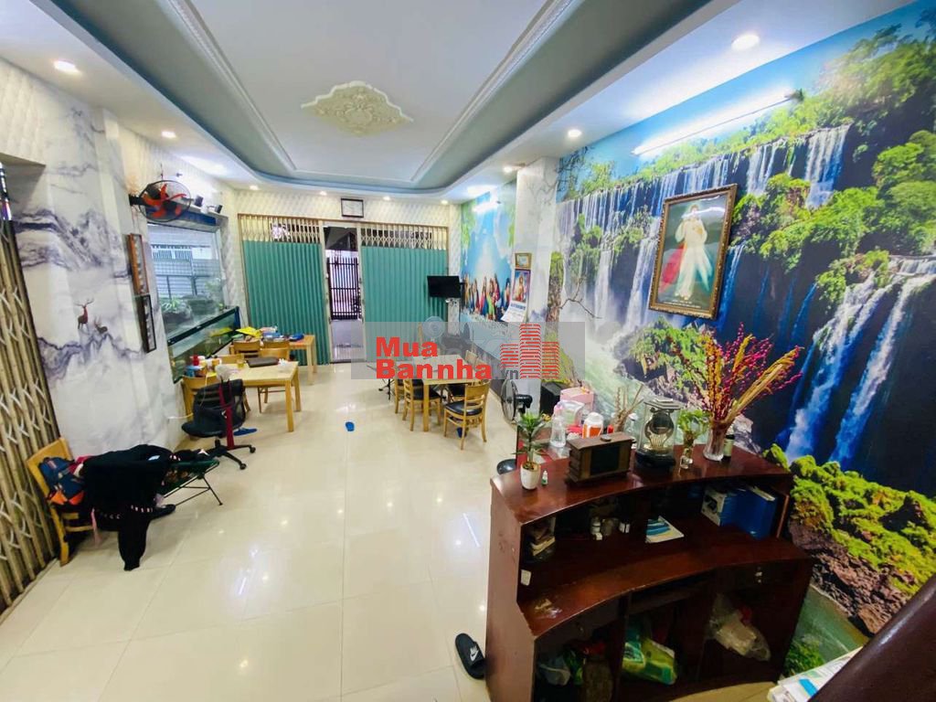 Cần bán nhà mặt tiền đường 61 phước long B quận 9