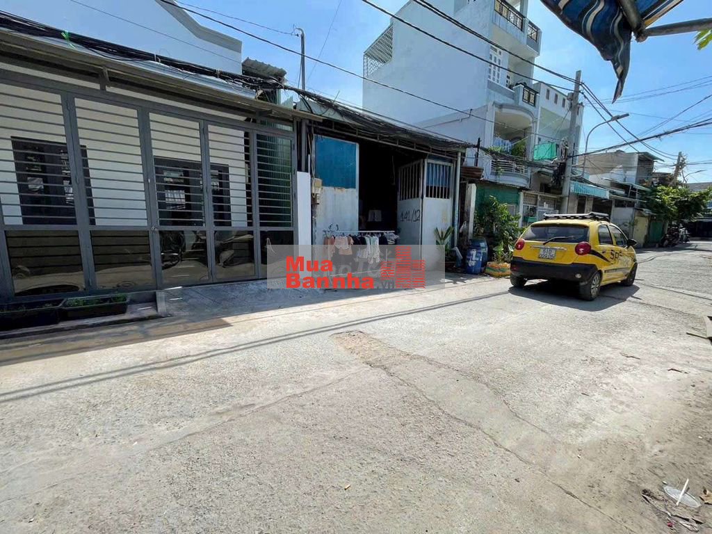 Cần bán nhà mặt tiền đường phước long B quận 9