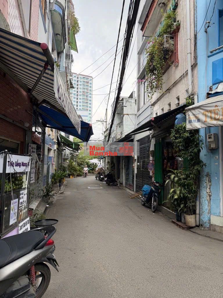 Nhà mới đẹp 3 tầng Kênh Tân Hoá, ngay chợ, hẻm nhựa 5m thông