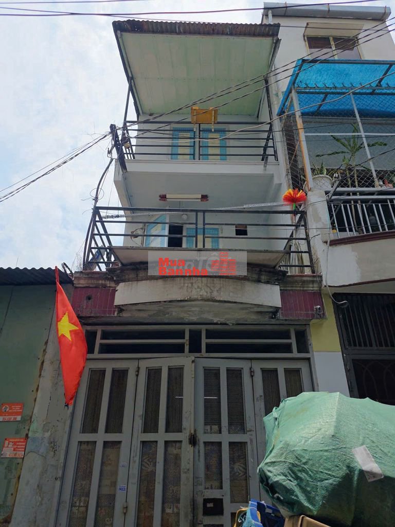 NHÀ TAXI TỚI CỬA, TRỆT 2 LẦU 30m2, GẦN 2 CHỢ, LẠC LONG QUÂN P8 TB