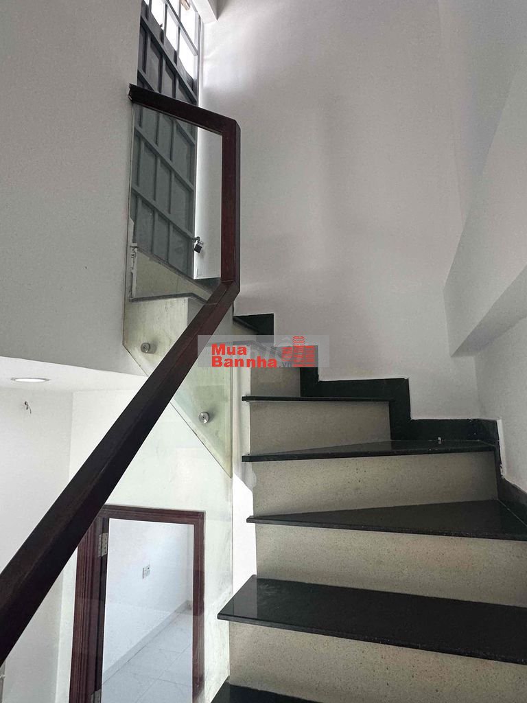 Có nhà ngon bổ rẻ ngang 5,5M dài 10