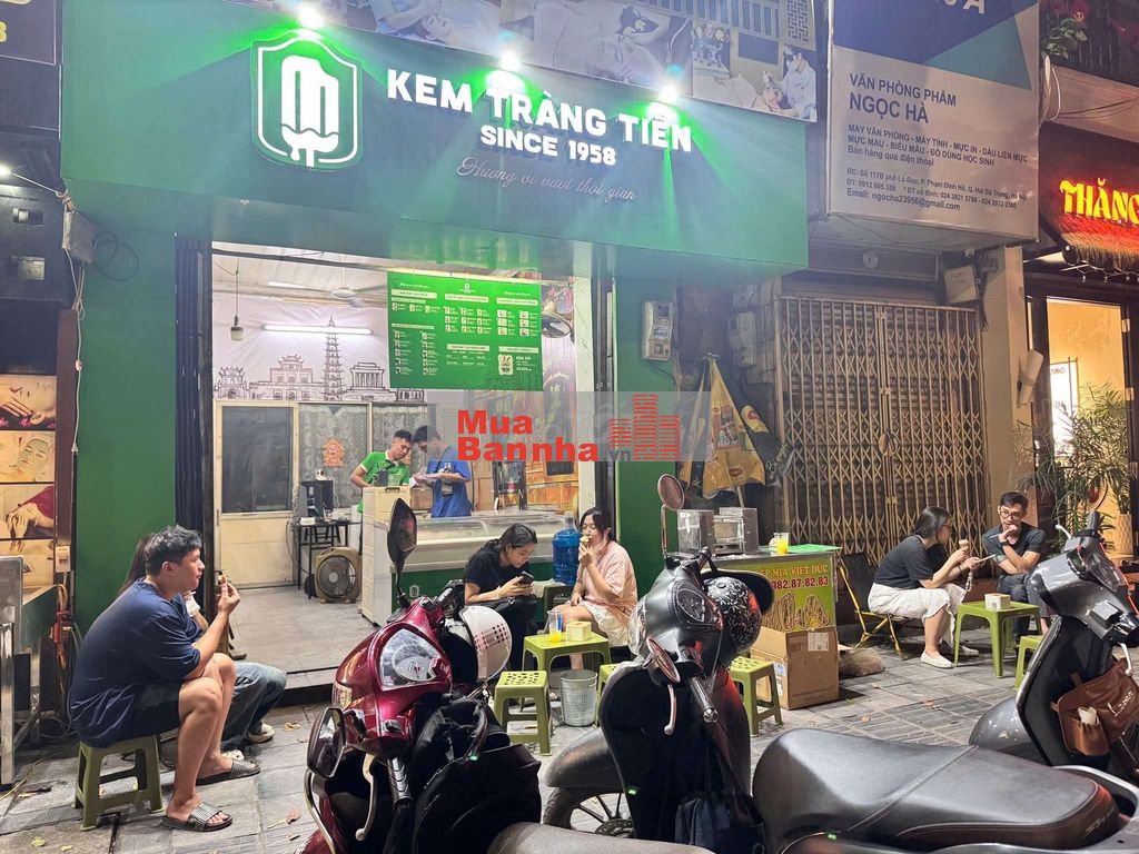 Bán nhà mặt phố Lò đúc