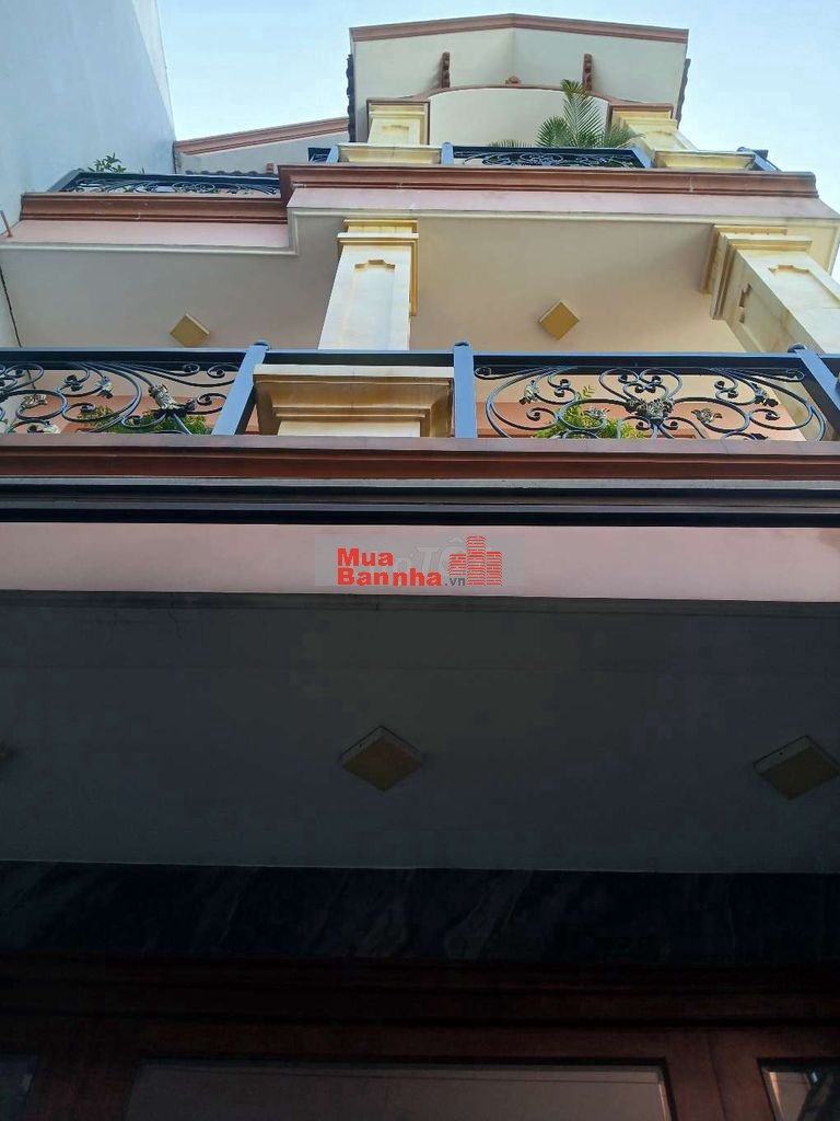 chính chủ cần bán gấp nhà mặt tiền đang kinh doanh doanh sắt thép