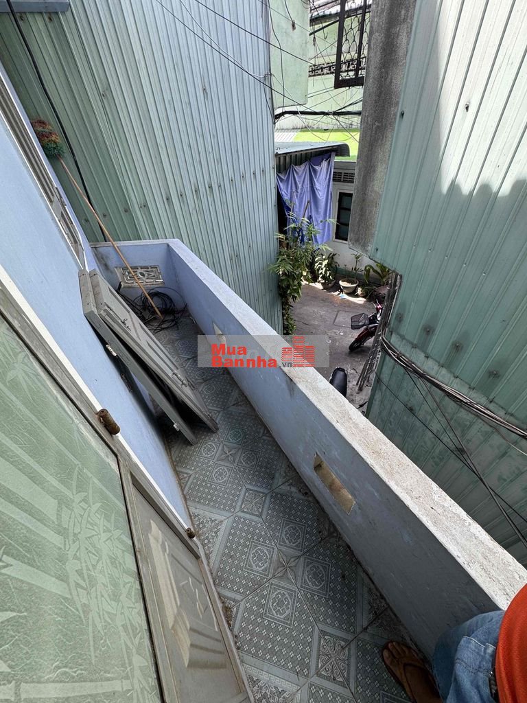 nhà ngay cây xăng Trần Hưng Đạo