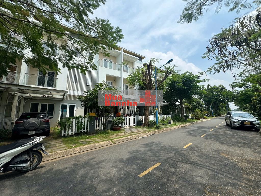 Chính chủ bán căn Melosa Khang Điền 5x20m. View hồ cảnh quan. Sổ hồng