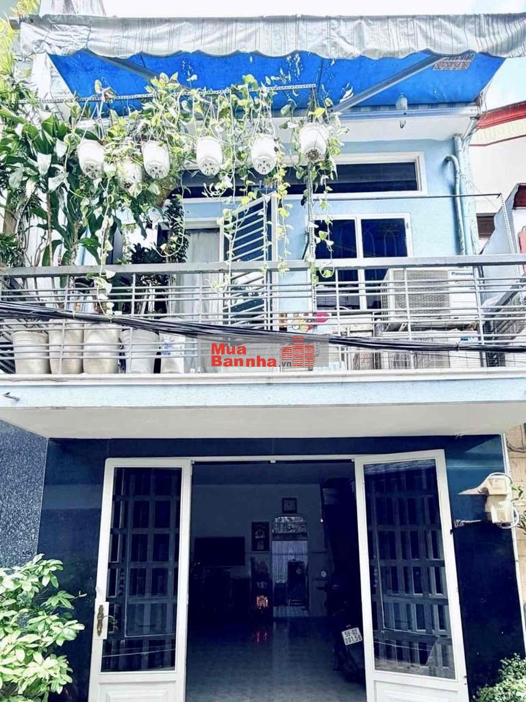 Nhà 2 tầng HXH Tân Phú 37m2 giá 4tỷ