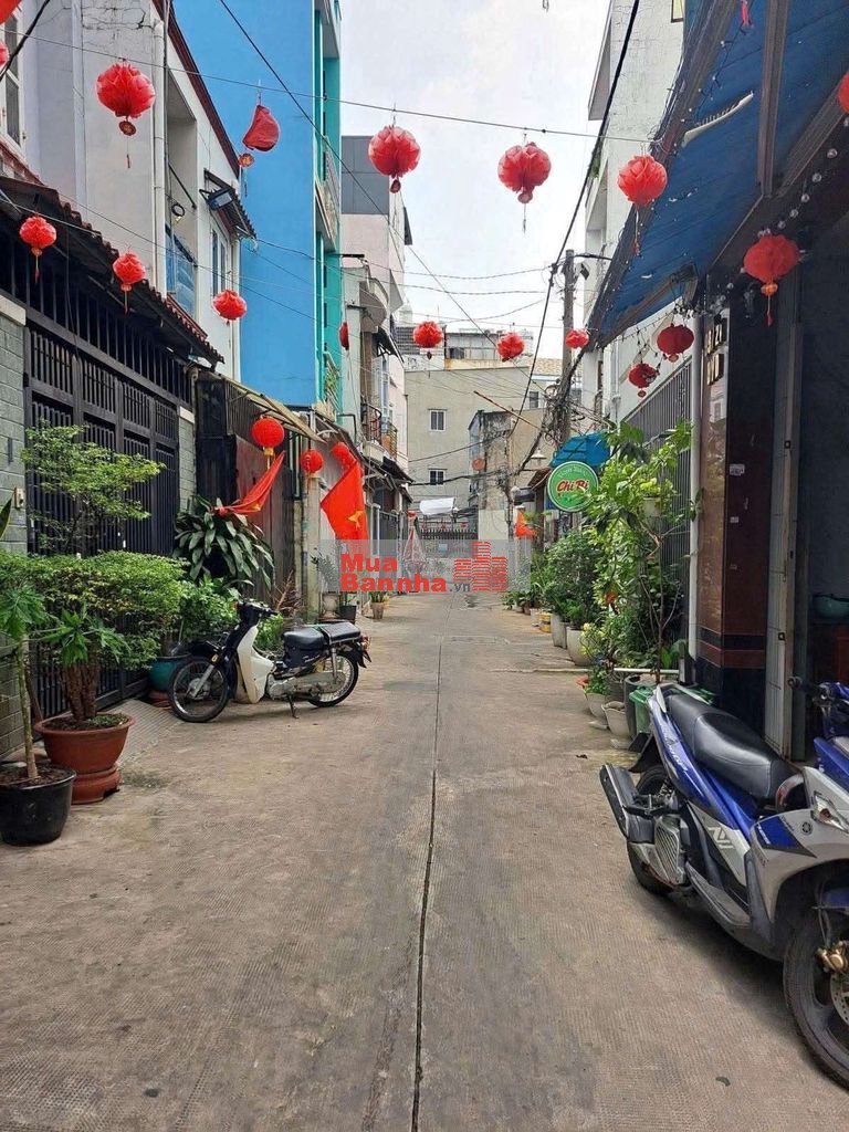 nhà ở Tân Phú cạnh AEON MALL