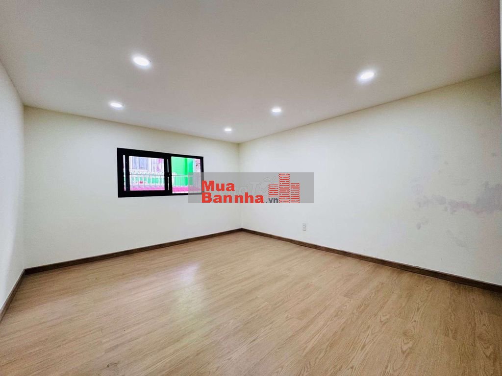 Chỉ 3,96 tỷ, nhà mới 3 tầng Lê Văn Duyệt, Bình Thạnh
