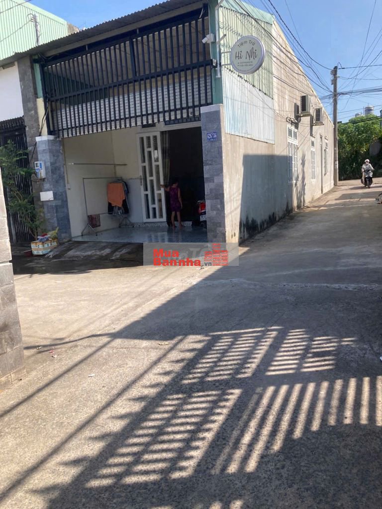 Bán nhà 3 mặt đường gần Giáo xứ Lộc Lâm