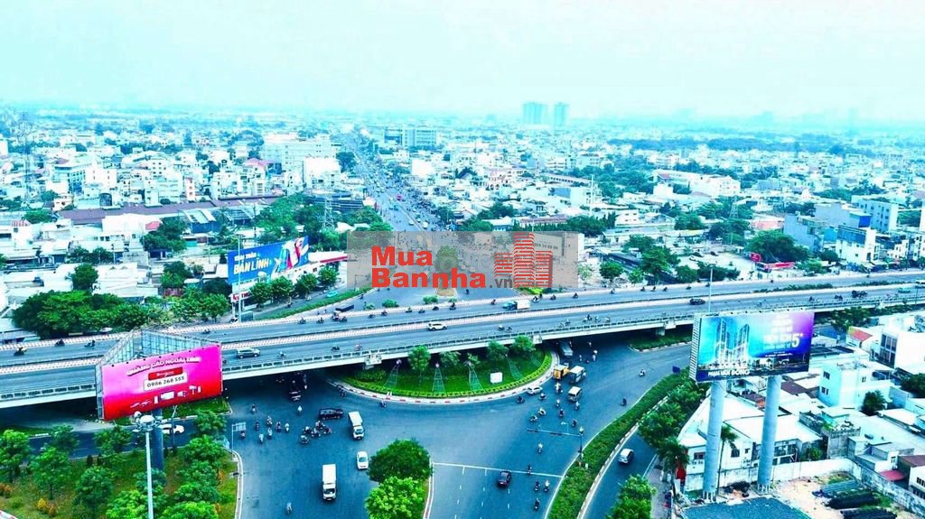 BÁN NHÀ NGAY VÒNG XOAY QL13 101M2 GIÁ CHỈ NHỈNH 6 TỶ