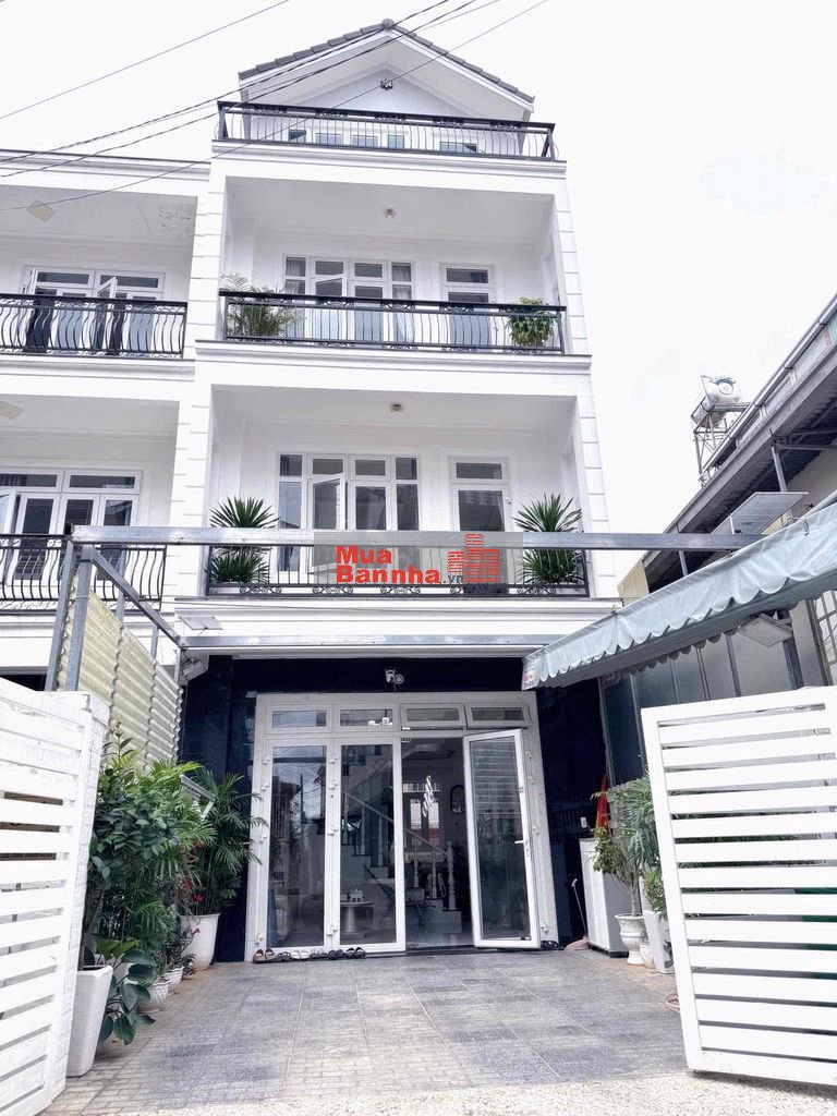 căn nhà ở vị trí quá tiện ích trong lõi trung tâm Đà Lạt.