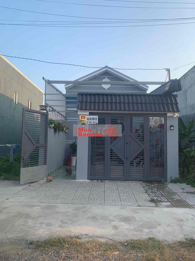 nha bán 85m(5mx17) cách chợ Mỹ hạnh nam 700m