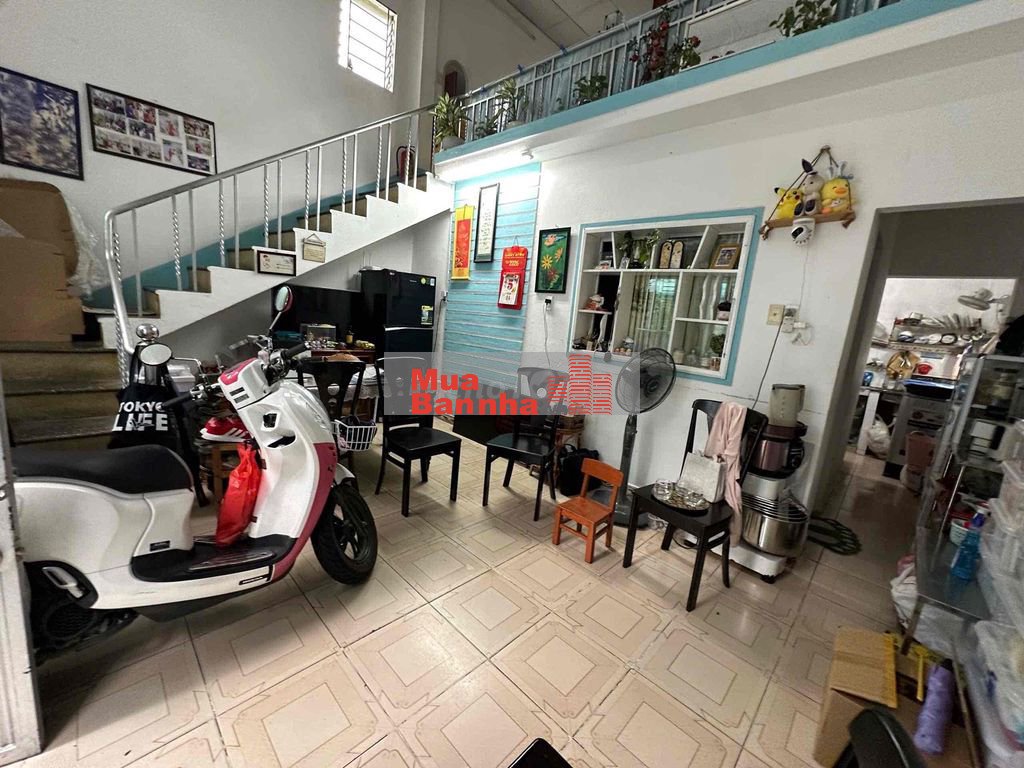 Nhà Mê Lững Đúc - Sau Lưng Mt Tiên Đinh Hoàng 2850