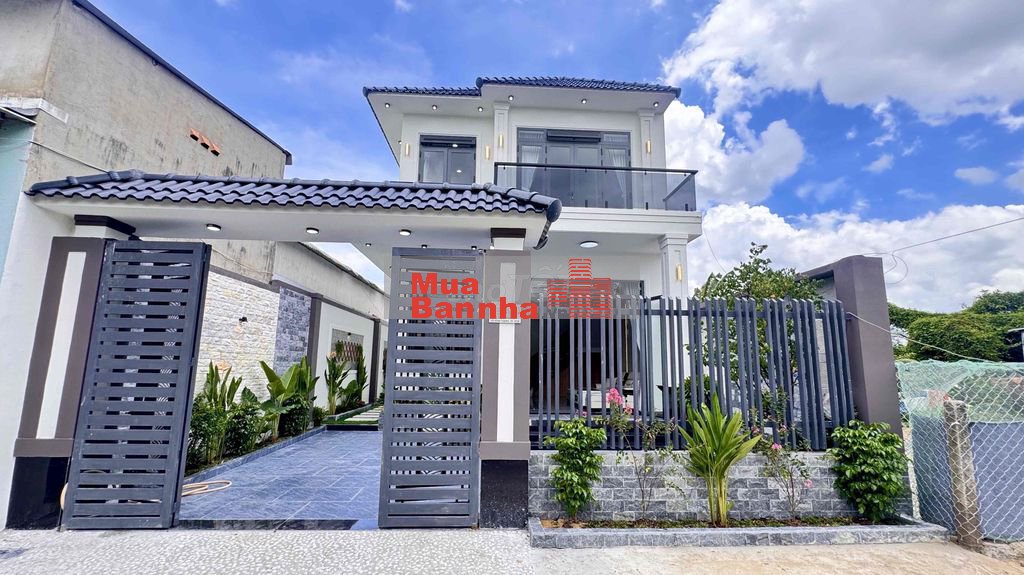 BÁN BIỆT THỰ 8M x 20M XÃ ĐÔNG THẠNH _GIÁ 7 TỶ 500