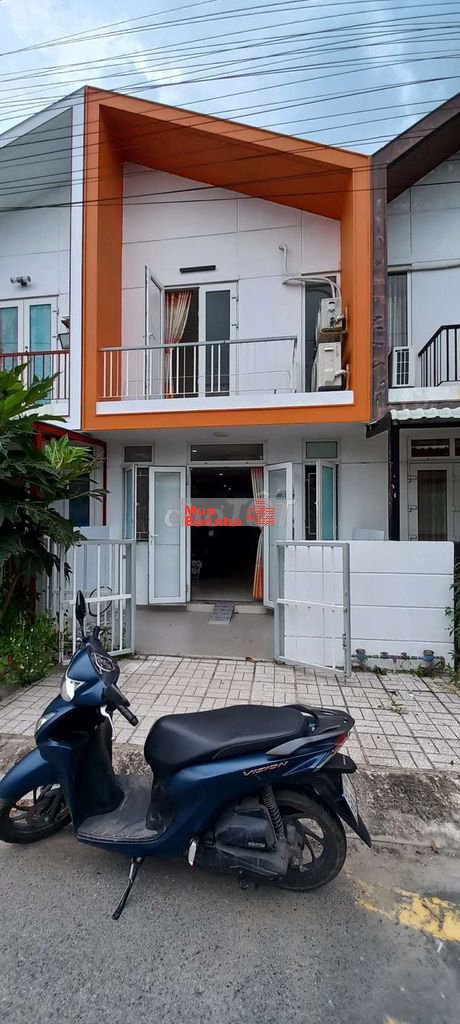 Nhà bán chính chủ DTSD 96m2