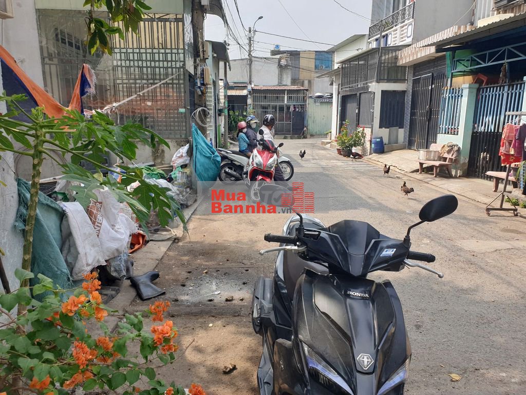 Nhà vườn 5x23, đường 6m thông, gần CV sinh thái Hóc Môn (Hẻm XTT27)