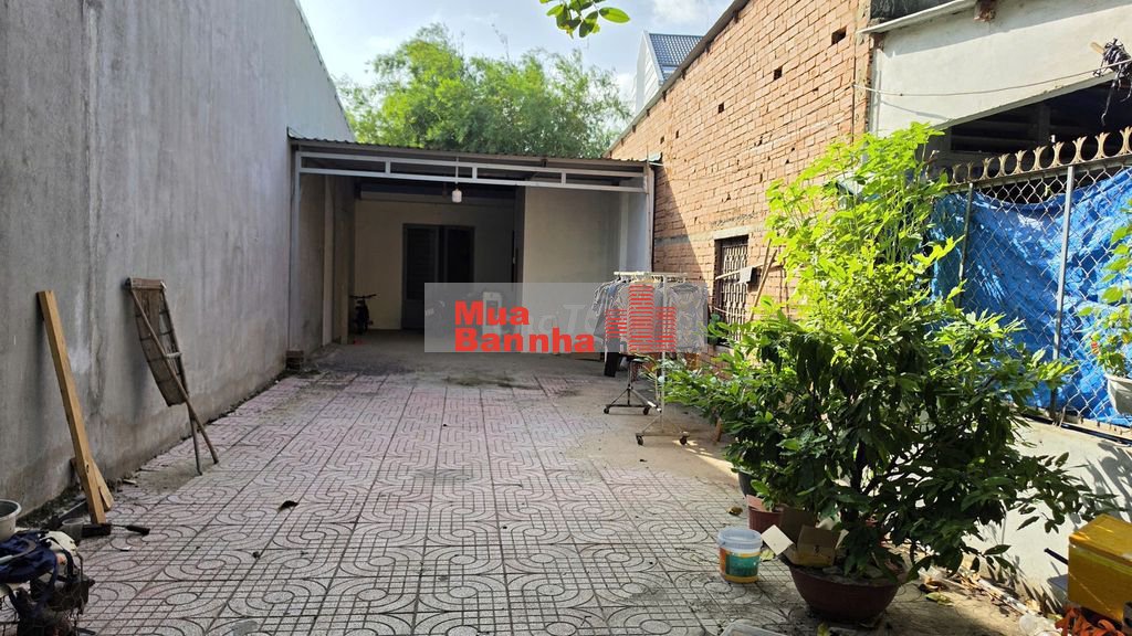 Nhà vườn 5x23, đường 6m thông, gần CV sinh thái Hóc Môn (Hẻm XTT27)