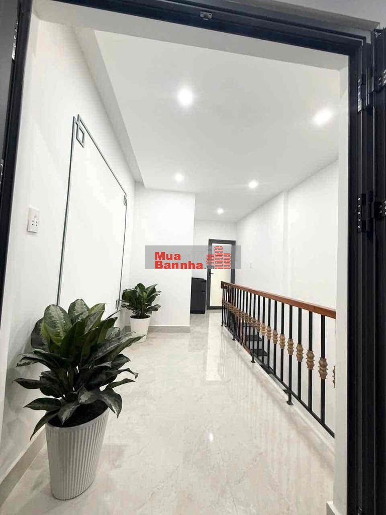 🏡 NHÀ 2 TẦNG MỚI 100% – GẦN BIỂN NGUYỄN TẤT THÀNH