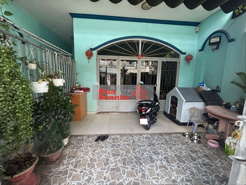 CHÍNH CHỦ BÁN NHÀ MẶT TIỀN ĐƯỜNG 102 - CÁCH MAN THIỆN 50M .