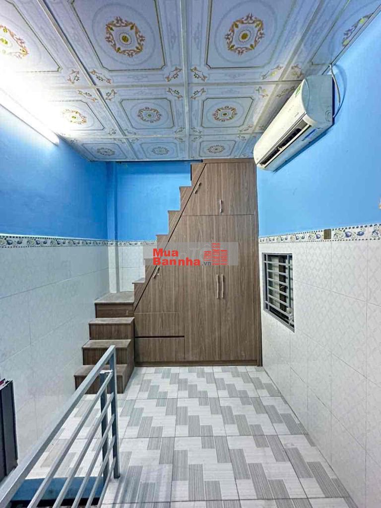 Gởi ACE phí 20tr.. Bán nhà nhỏ xinh xinh , 2 lầu , ban công..Giá tốt..