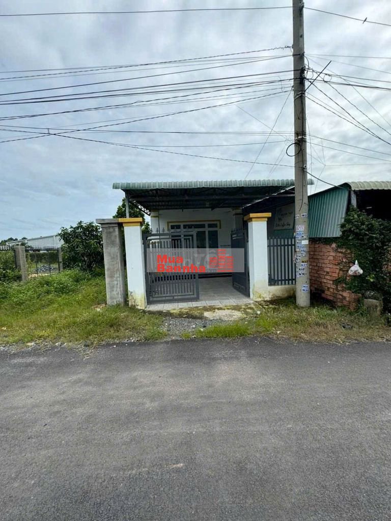 Vỡ nợ chủ cần bán căn nhà 123m2 đường Hà Văn Lao Tân An Hội Củ Chi