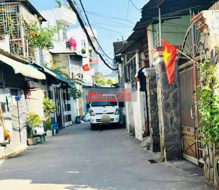 Chín chủ cần bán gấp nhà 3 lầu,58,5 vị trí đẹp gần chợ ht qu-12 tphcm