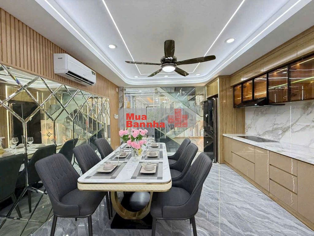 Nhỉnh 5 tỷ Xíu Nhà Phố 4 Tầng Hẻm nhựa 7M Đường Thạnh Xuân 25