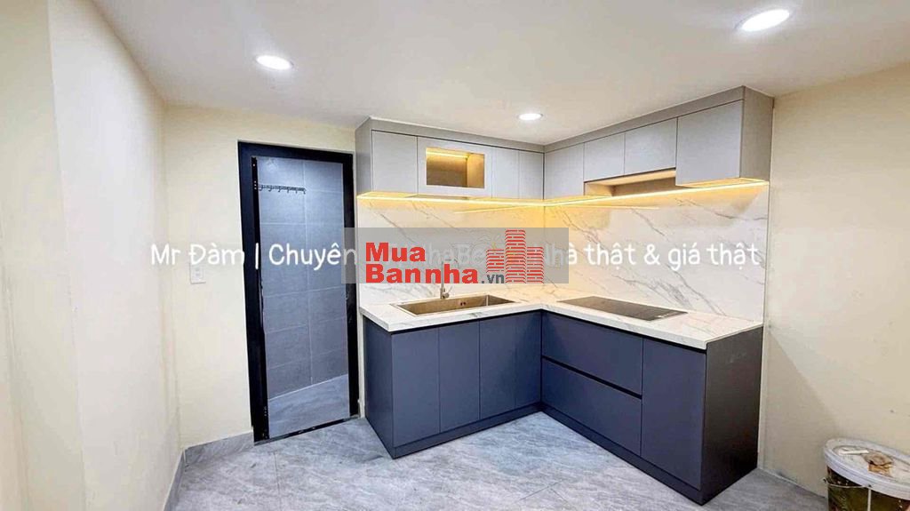 NHÀ THI ĐẤU Q7 - MT HẺM XE TĂNG 8M – 4 TẦNG BTCT – 4PN – NHỈNH 4 TỶ