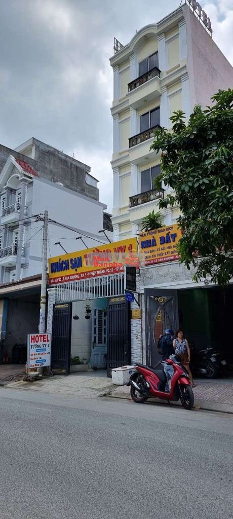 BÁN NHÀ MẶT TIỀN