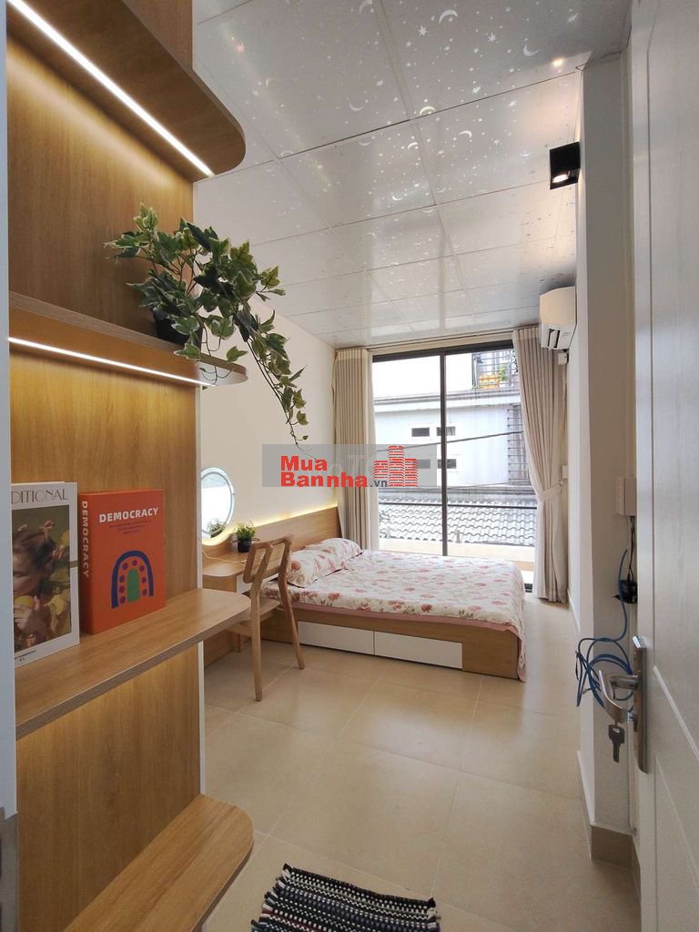Bán nhà 2 tầng hẻm xe hơi đầy đủ nội thất đường 3/2 phường 14 quận 10