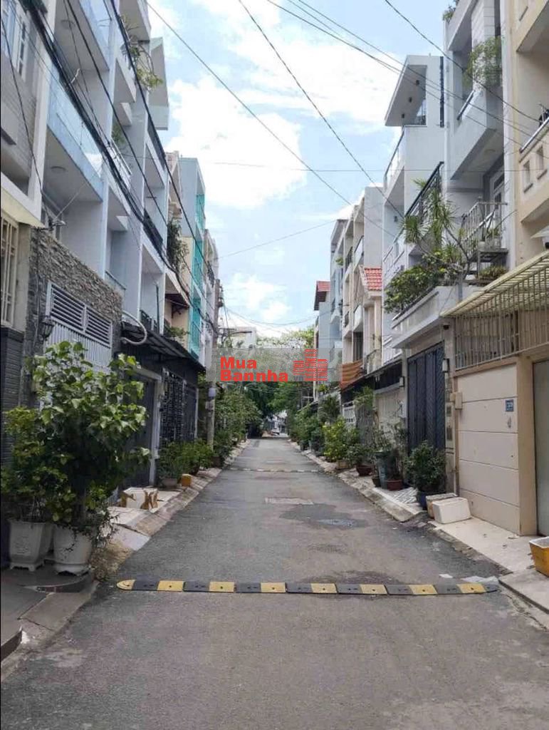Bán nhà 3 tầng hẻm xe hơi, ngay Dương Quảng Hàm nối Lê Đức Thọ, 50M2,