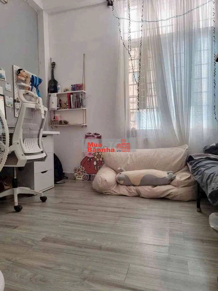 Bán nhà 3 tầng hẻm xe hơi, ngay Dương Quảng Hàm nối Lê Đức Thọ, 50M2,
