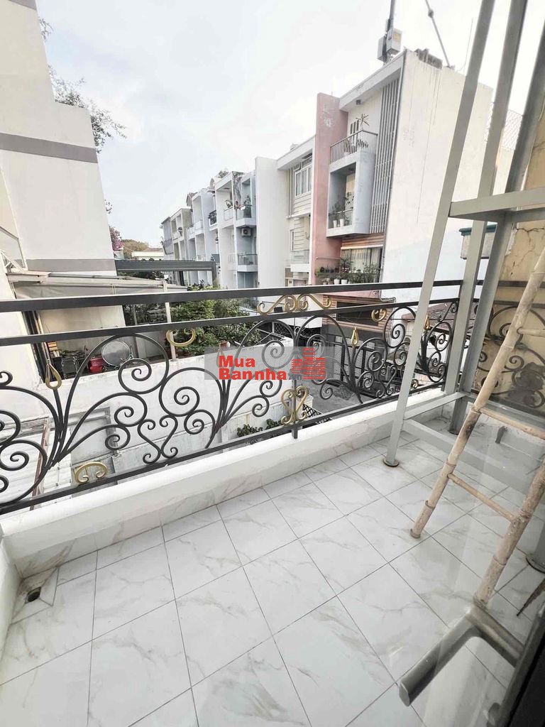 NHÀ 1 SẸT TÔ HIỆU TÂN PHÚ 28M 3TẦNG 3PN XE HƠI ĐẬU TRƯỚC NHÀ