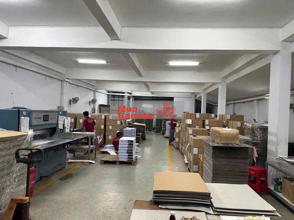 HẠ 2TY. BÁN NHÀ XƯỞNG 10*28,5M MẶT TIỀN ĐƯỜNG 1B gần VÕ VĂN VÂN VLB