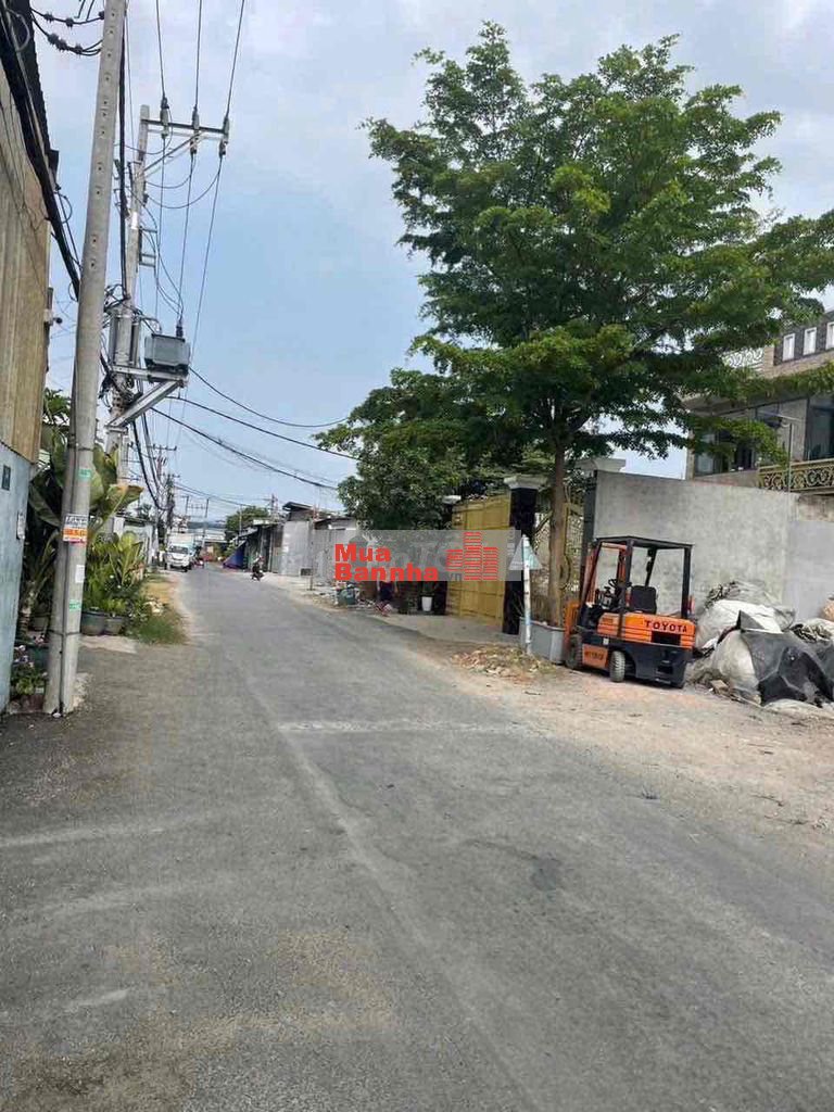 HẠ 2TY. BÁN NHÀ XƯỞNG 10*28,5M MẶT TIỀN ĐƯỜNG 1B gần VÕ VĂN VÂN VLB