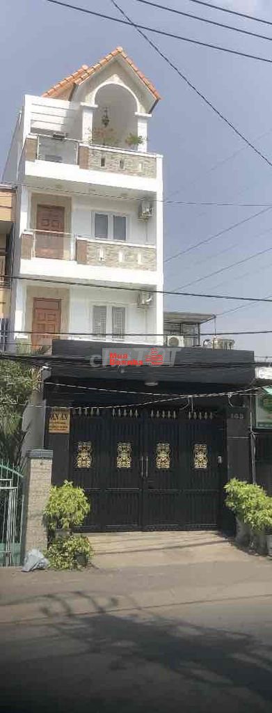 Bán nhà mặt tiền