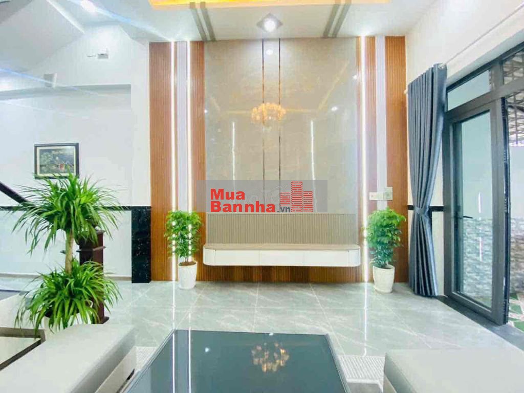 Bán nhà mặt tiền tx43 đúc 3 lầu