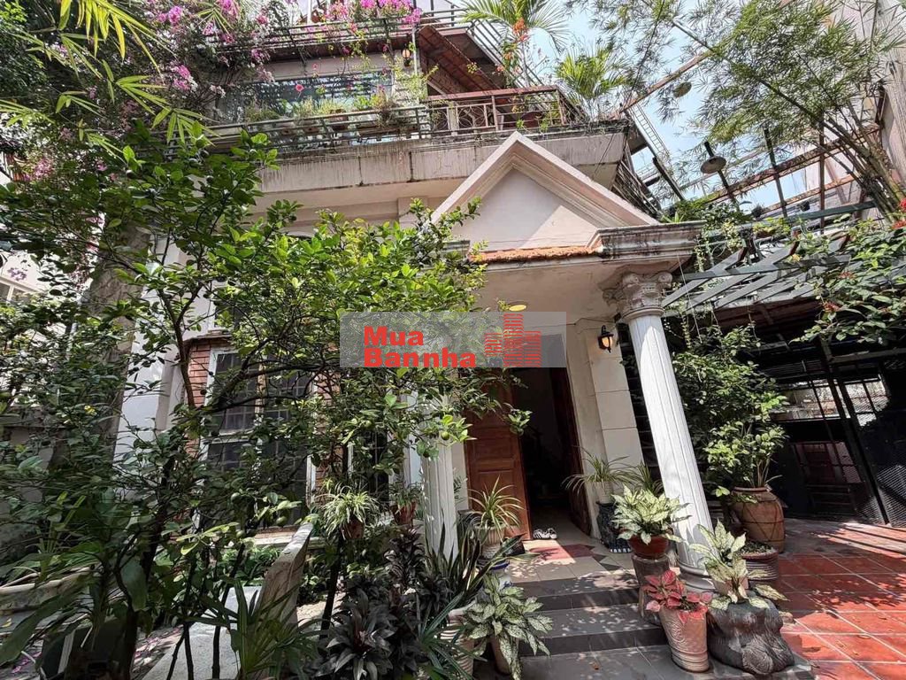 Tổng giãm 3.3 tỷ, giá chào mới chỉ 16.9 tỷ. Hoàng Hoa Thám -121M2 -
