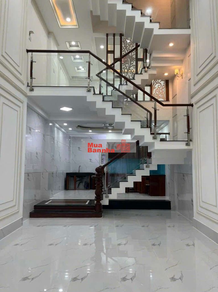 Nhà cao cấp lững + 3 lầu ngay ADV và Q6.SHR