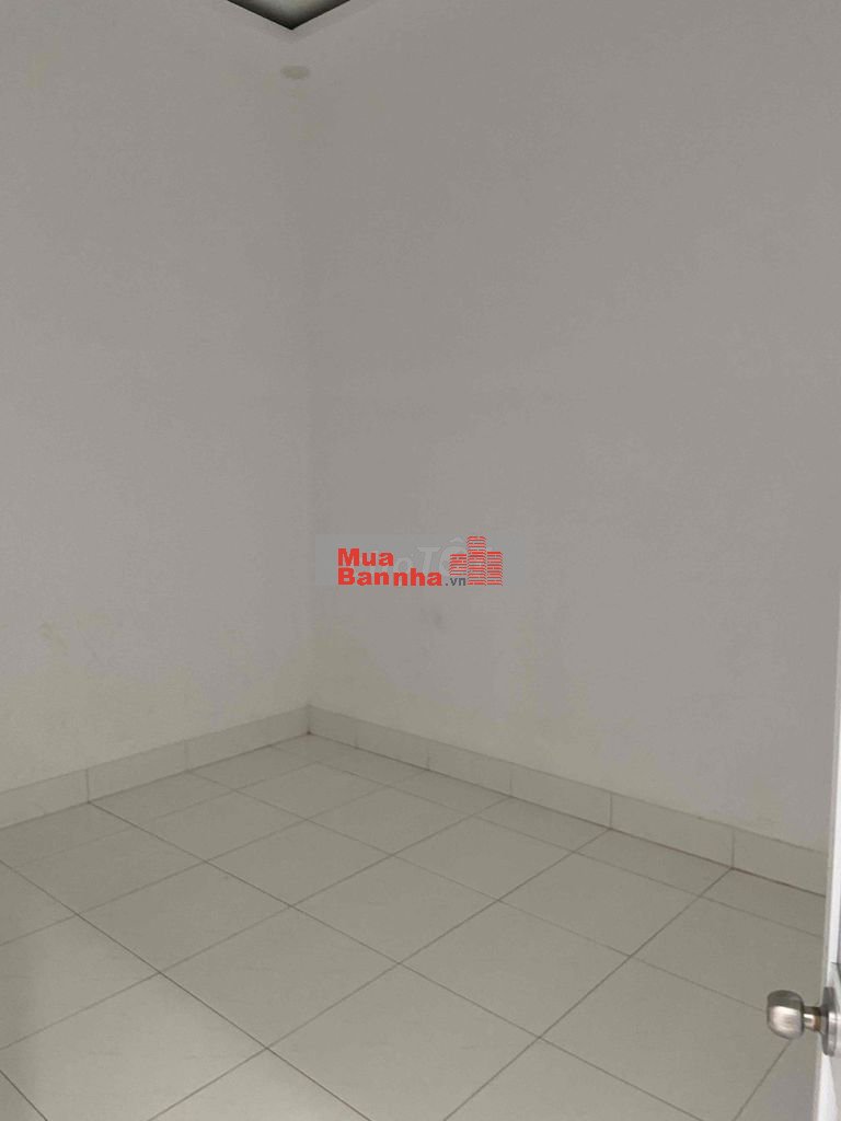 nhà hẻm rộng mát, giá phù hợp người có thu nhập vừa
