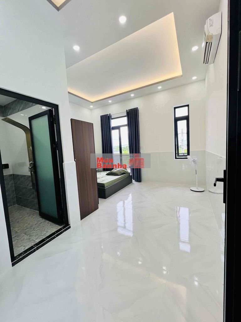 NHÀ MỚI Full nội thất cao cấp .Có phòng karaoke.