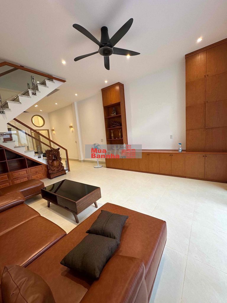 nhà phố riêng lẻ
