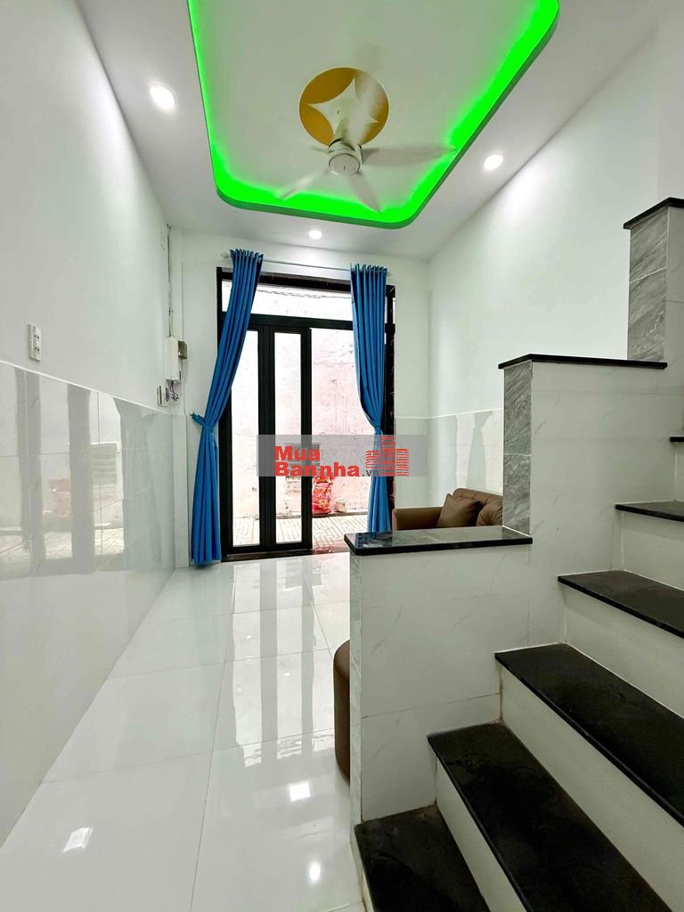 nhà bán 3 x 7m. 1 lầu đường Mễ cốc f15.Q8