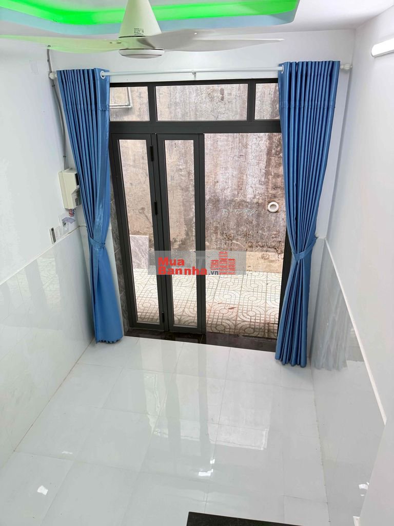 nhà bán 3 x 7m. 1 lầu đường Mễ cốc f15.Q8