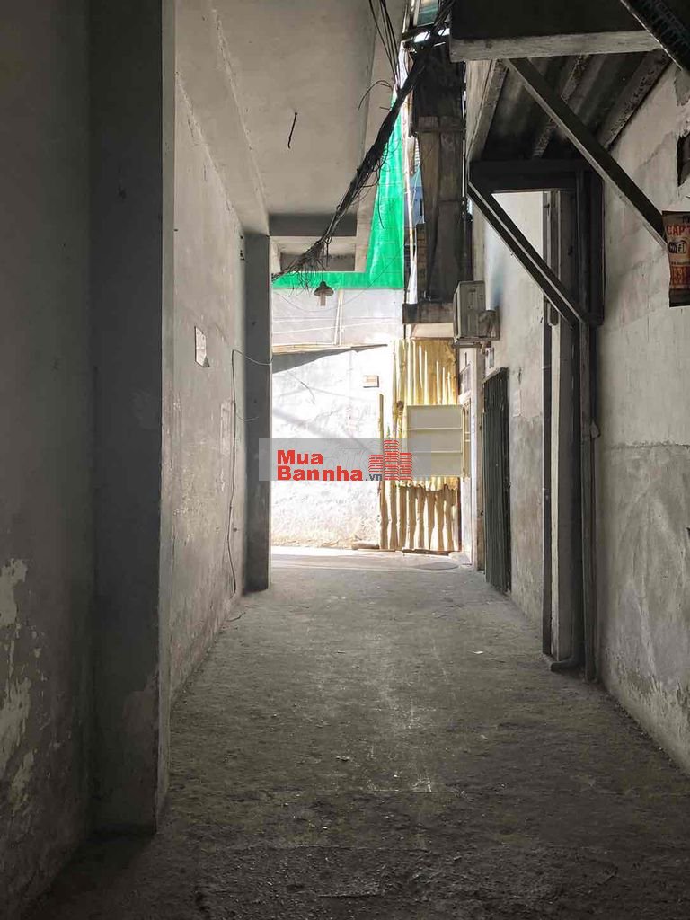 Hoa hồng 1% nhờ A,CE chạy phụ 🏡 BÁN NHÀ HẺM CÁCH MẠNG THÁNG 8