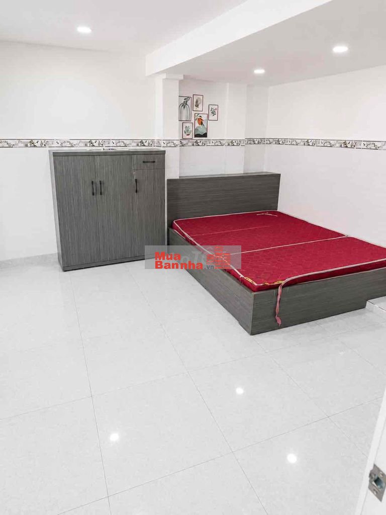 Hoa hồng 1% nhờ A,CE chạy phụ 🏡 BÁN NHÀ HẺM CÁCH MẠNG THÁNG 8