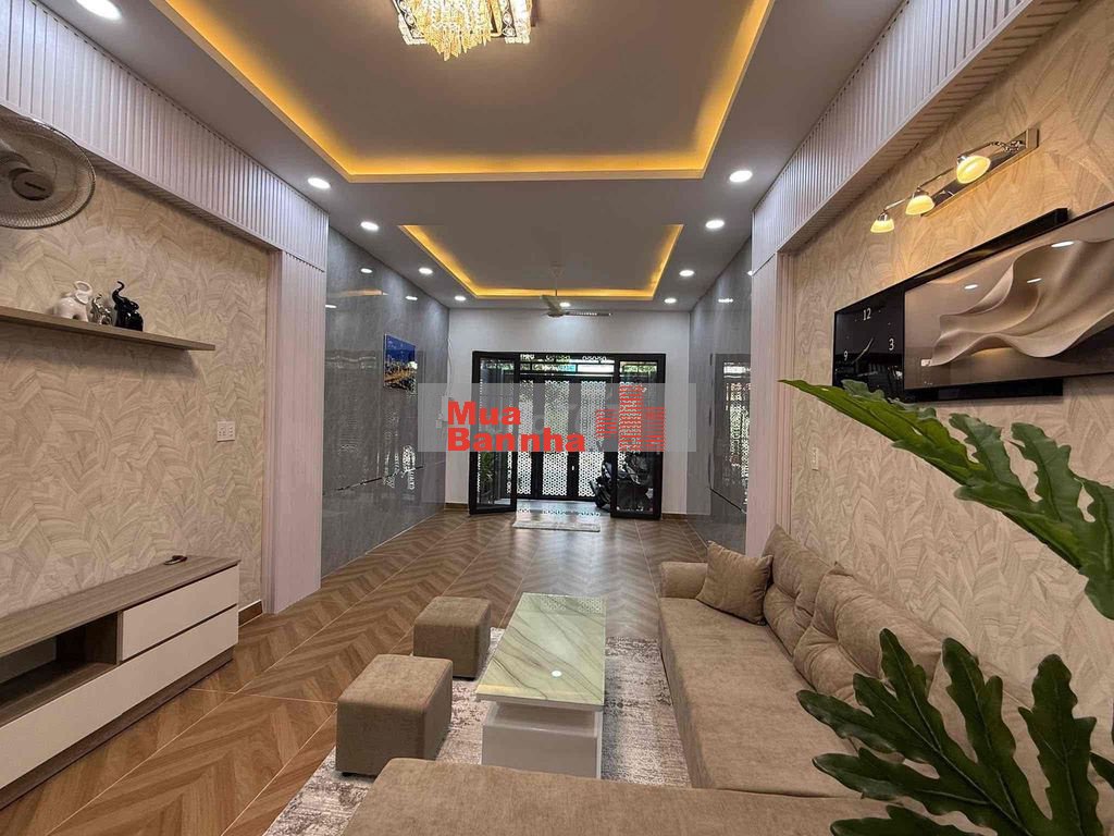 Bán nhà mặt tiền đường rộng rãi KDC Bình Hưng