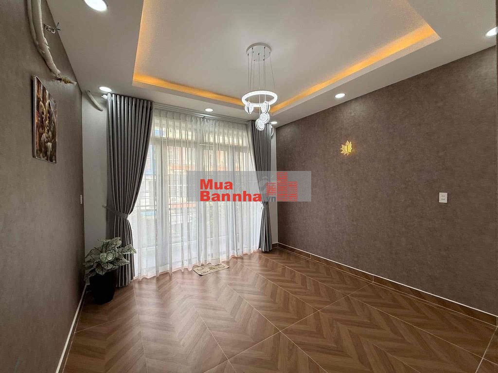 Bán nhà mặt tiền đường rộng rãi KDC Bình Hưng