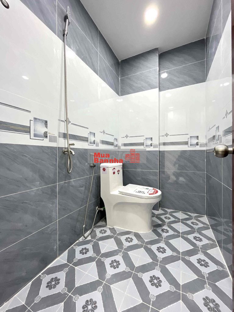 Nhà mới DT:4x9m 2 Tầng 2pn 2wc hẻm 1942 Huỳnh Tấn Phát